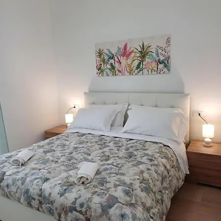 Francesca & Chiara-affitti Brevi Italia *