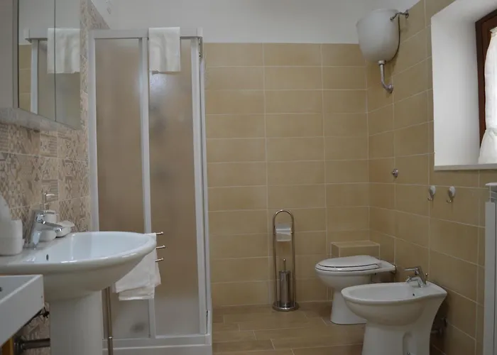 Francesca & Chiara-affitti Brevi Italia *